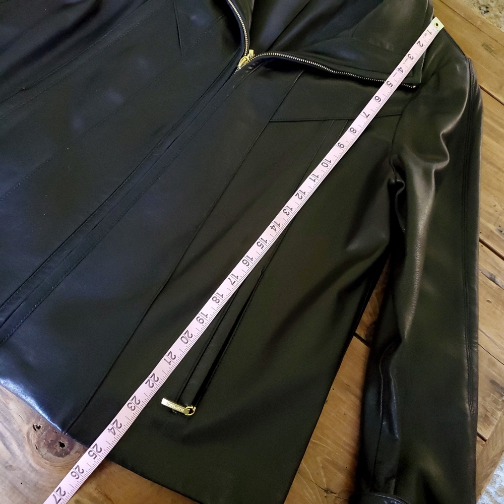 Ellen Tracy Women's Black Leather Jacket Size Medium Petite - Picture 15 of 16